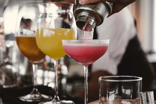 飲料配方研發(fā)機(jī)構(gòu)：運(yùn)動(dòng)飲料有三大特點(diǎn)，飲用有講究！